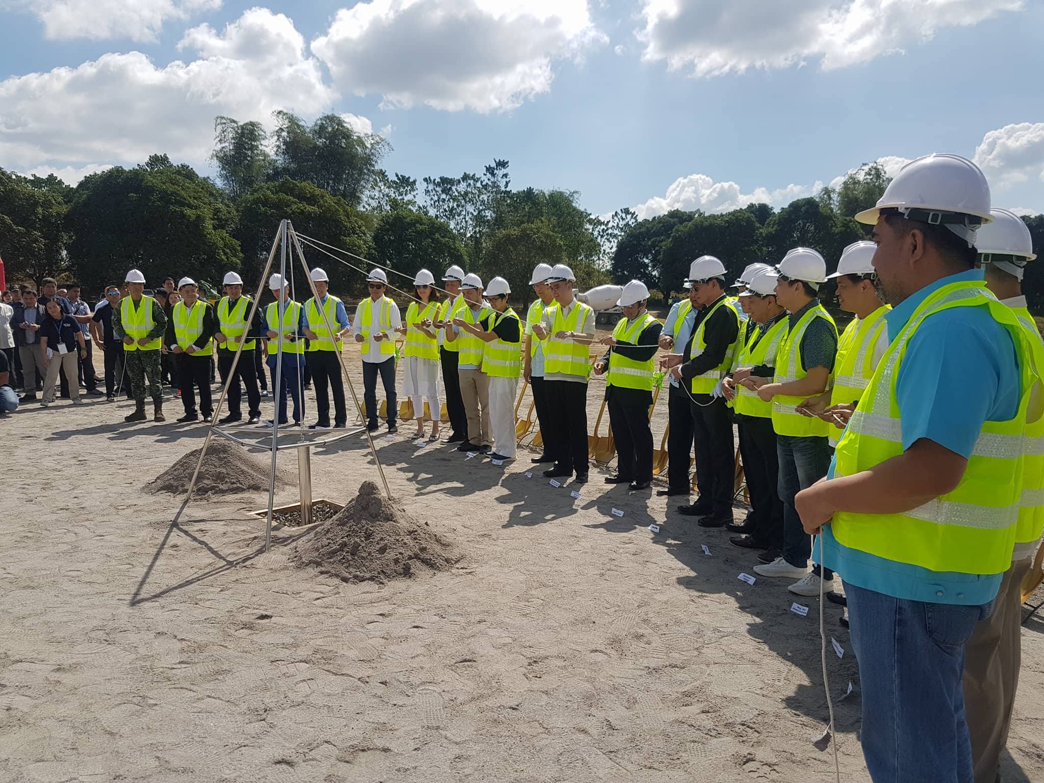 Capsule Laying Side View